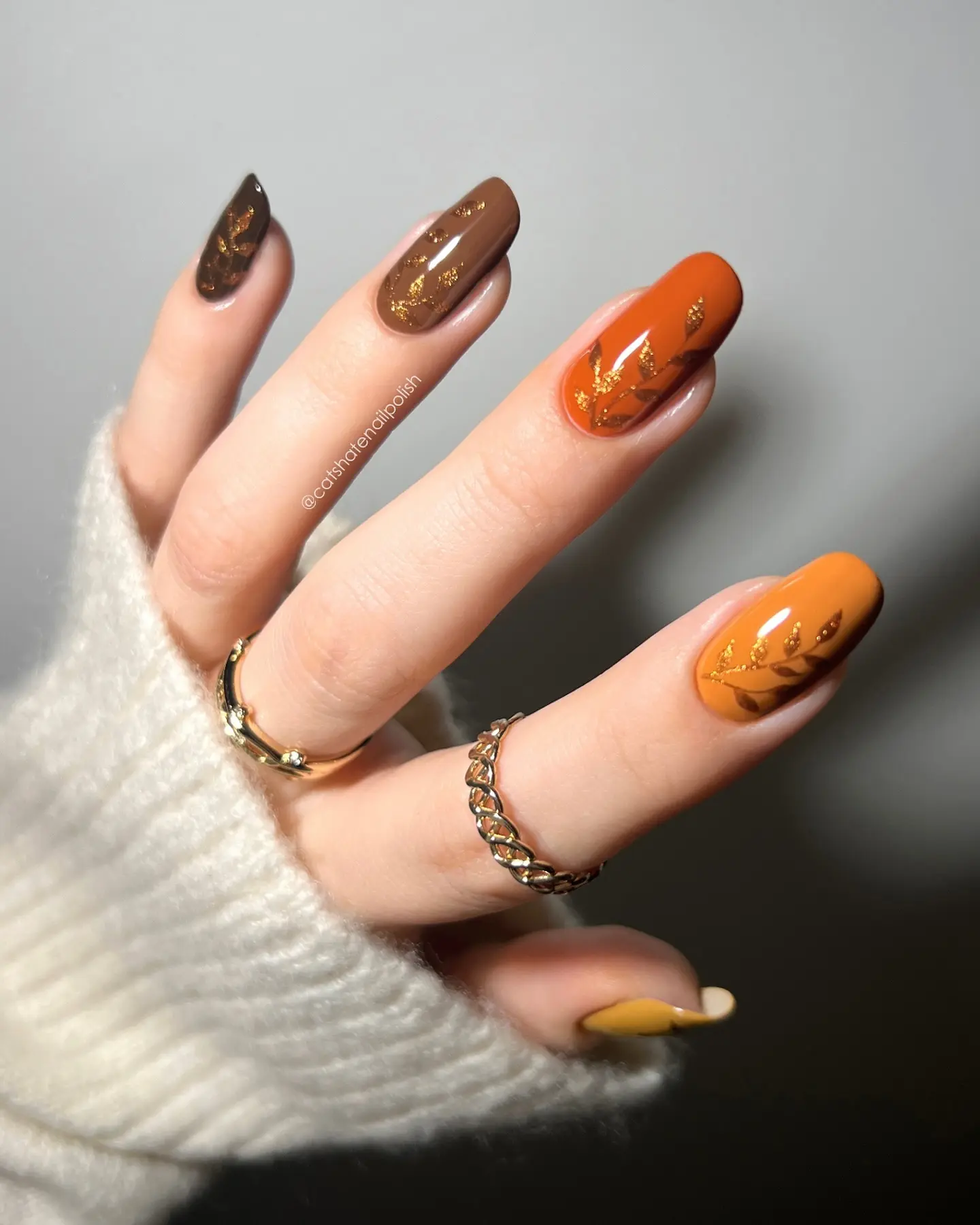 Neutral Fall Nails