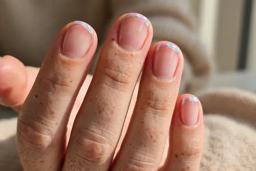 Holographic micro French nails with iridescent tips