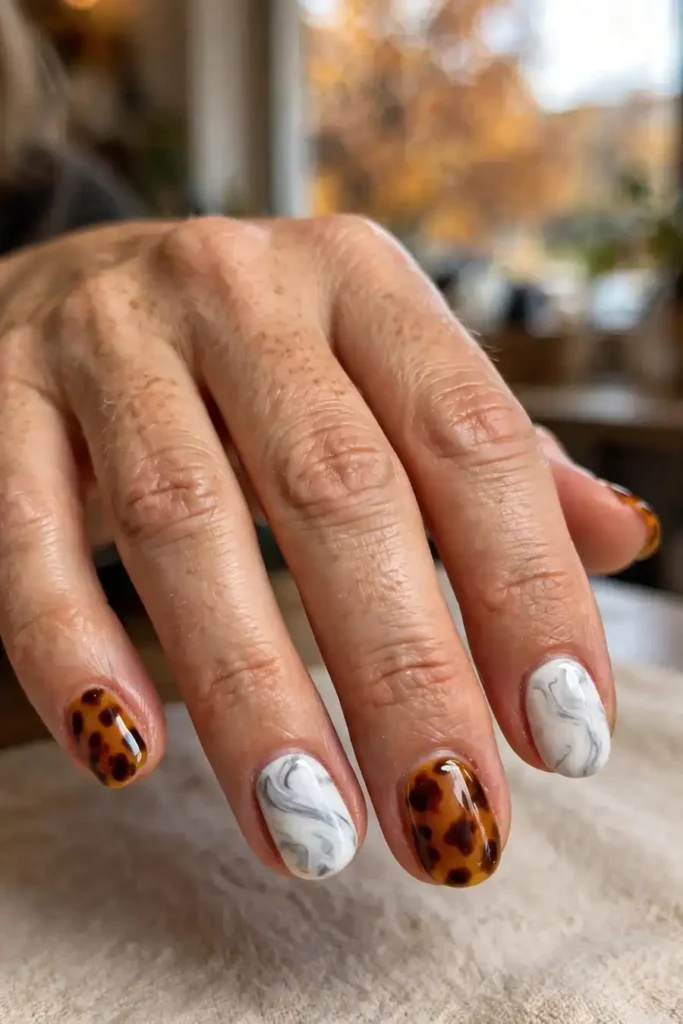 Tortoiseshell and marble mixed nail art