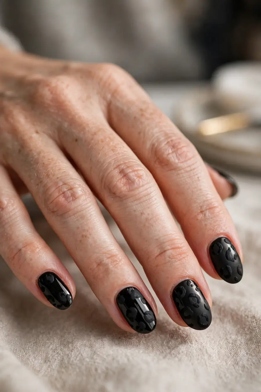 Black leopard print nails, wild black nails nail art